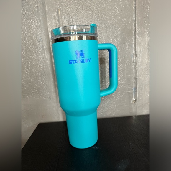 Stanley x Target Flowstate Quencher 40oz TumblerAquamarine - Picture 1 of 3